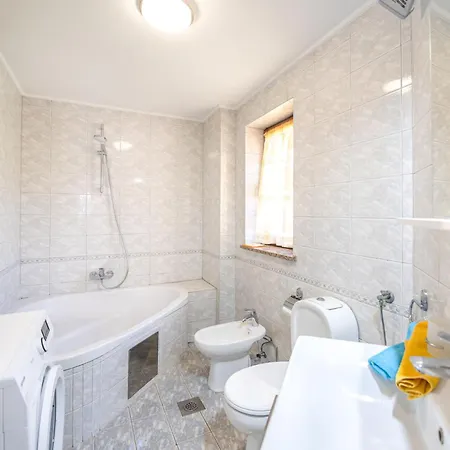 Apartman Lara By Interhome Lovran