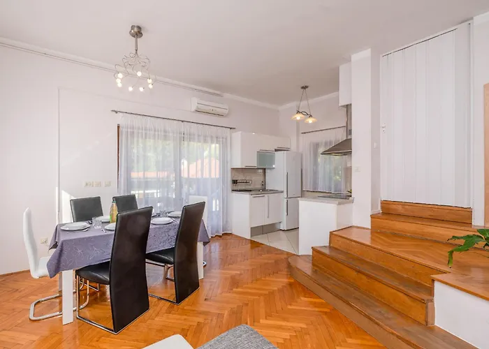 Apartment Lara By Interhome *